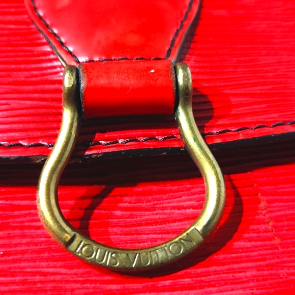 Louis Vuitton Epi Saint Cloud GM Red Crossbody Shoulder Bag Authentic - Picture 3 of 16
